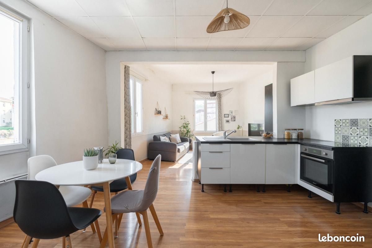 Duplex T2 em Aubagne, France N.º 336869