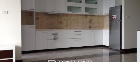 2 bedrooms Apartment in Ba Dinh, Vietnam No. 1649 4