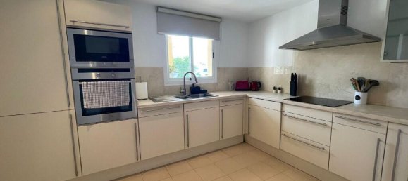 2 bedrooms Apartment in Benahavis, Spain No. 56208 17