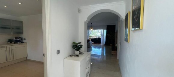 2 bedrooms Apartment in Benahavis, Spain No. 56208 18