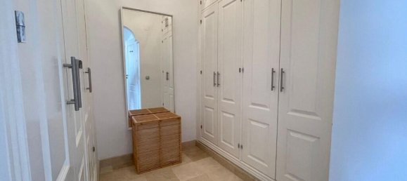 2 bedrooms Apartment in Benahavis, Spain No. 56208 10