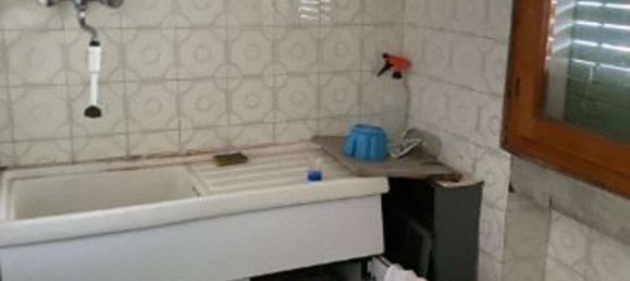 4 bedrooms Apartment in Lizzano in Belvedere, Italy No. 351300 3