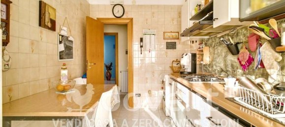 Квартира с 2 спальнями в Таранто, Италия № 297895 22