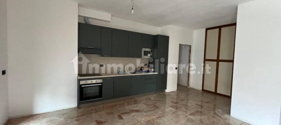 2 bedrooms Apartment in Milan, Italy No. 243876 2