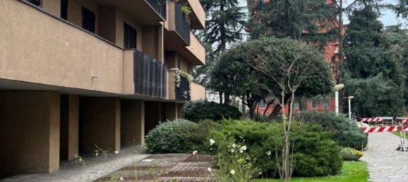 2 bedrooms Apartment in Milan, Italy No. 243876 39