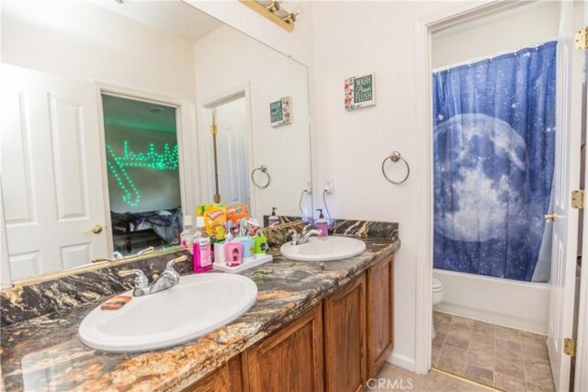 5 Schlafzimmer Haus in Elk Grove, USA, Nr. 422306