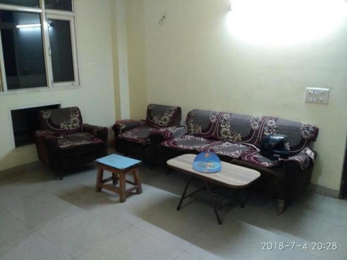 Дом с 2 спальнями в Газиабад, Индия № 23560