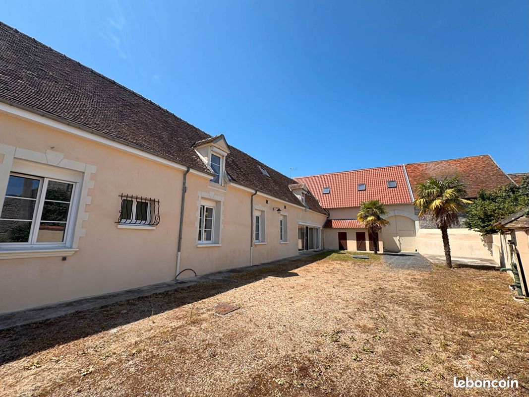 5 bedrooms House in Noailles, France No. 64409