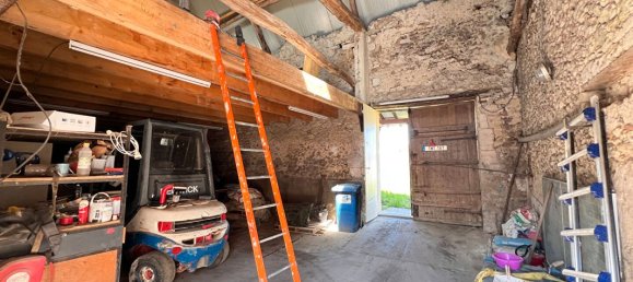 5 bedrooms House in Noailles, France No. 64409 9