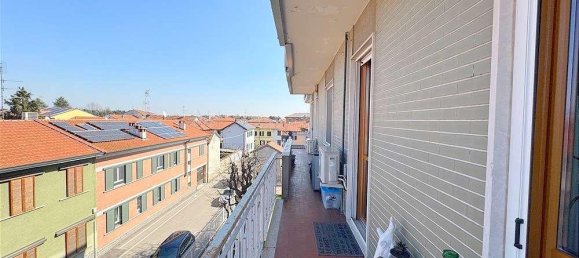 3 rooms Apartment in Arluno, Italy No. 41672 17
