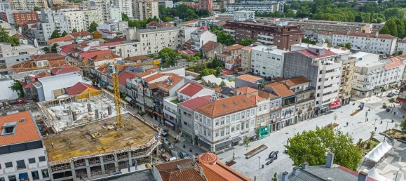 139m² Commercial property in Vila Nova de Famalicao, Portugal No. 35801 2