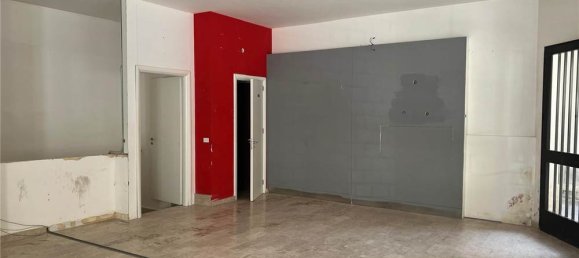 2 rooms Commercial property in Marsala, Italy No. 102102 6