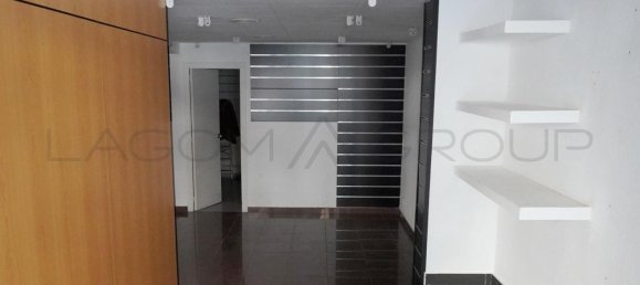 Gewerbliche Immobilie in Viladecans, Spain 161m², Nr. 109809 17