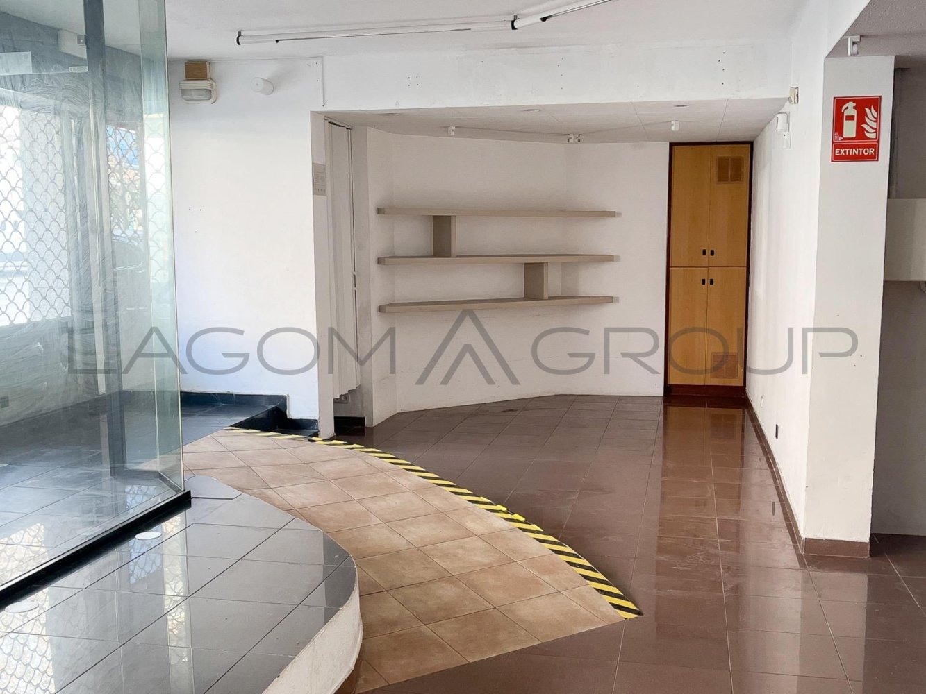 Gewerbliche Immobilie in Viladecans, Spain 161m², Nr. 109809