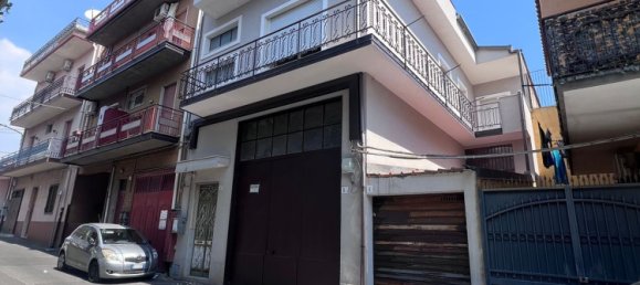 5 bedrooms Apartment in San Giovanni la Punta, Italy No. 326922 2