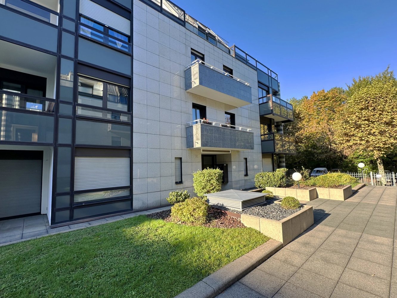 Квартира с 3 спальнями в Страсбург, Франция № 157353