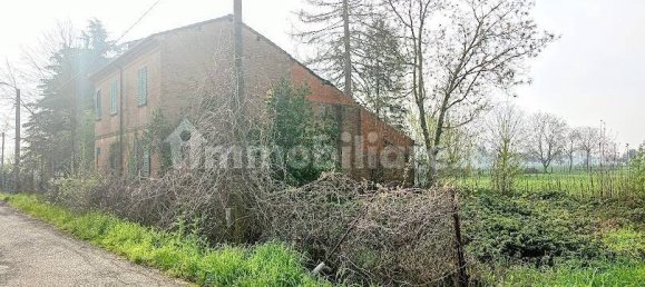 2 bedrooms House in Voghera, Italy No. 114650 4