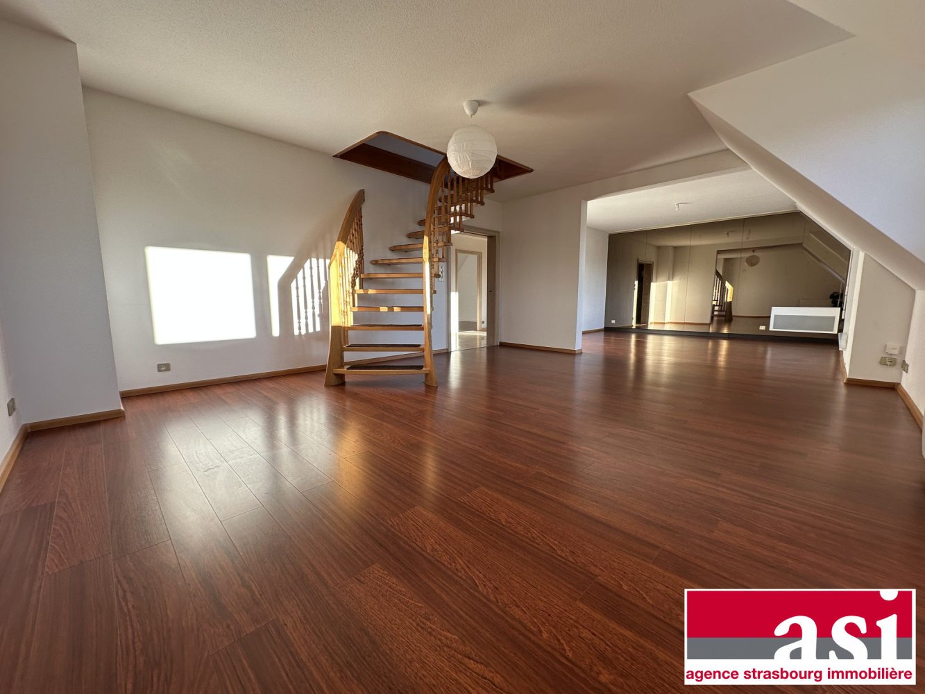 4 bedrooms Duplex in Strasbourg, France No. 155620