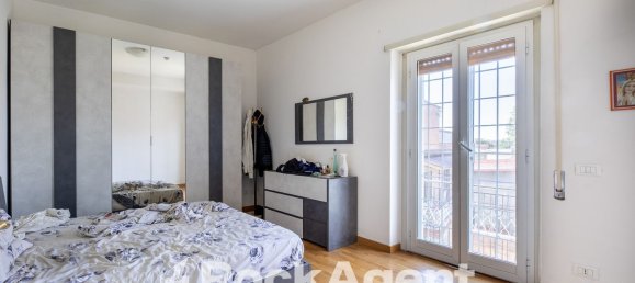 3 bedrooms Apartment in Rome, Italy No. 313745 7