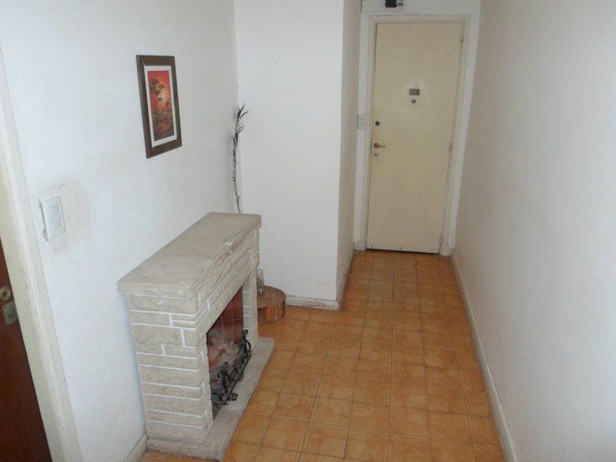 Casa de 2 dormitorios en Mar del Plata, Argentina No. 103783