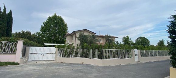 6 rooms Villa in Forte dei Marmi, Italy No. 263913 4