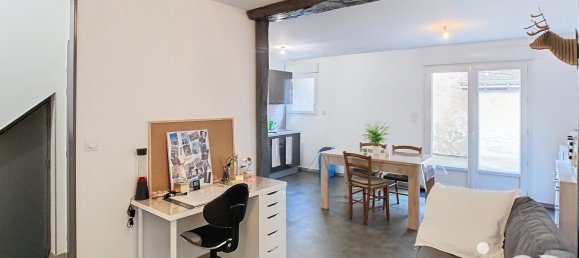 1 bedroom Apartment in Cormery, France No. 230095 2