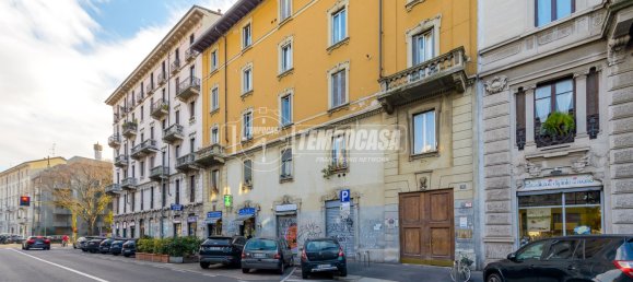 1 bedroom Apartment in Milan, Italy No. 247831 8