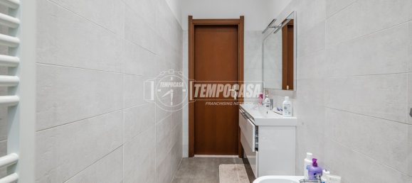 1 bedroom Apartment in Milan, Italy No. 247831 2