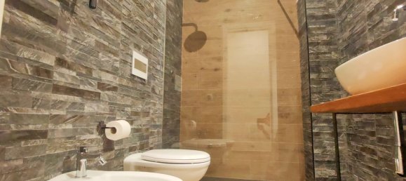 Apartamento de 3 divisões em Cagliari, Italy N.º 50737 19