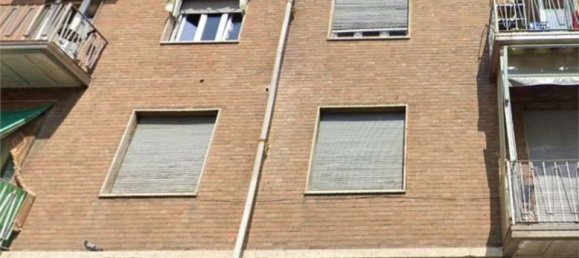 3 bedrooms Apartment in Turin, Italy No. 379356 4