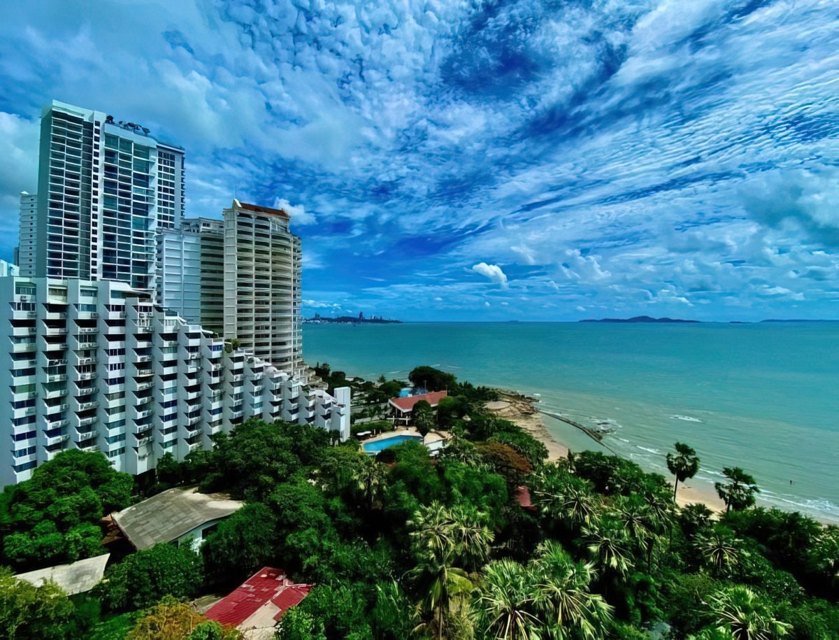 2 bedrooms Apartment in Pattaya, Thailand No. 11166