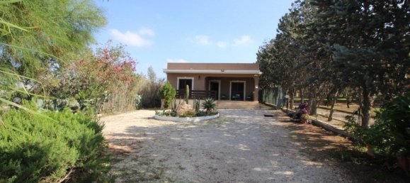 Вилла с 6 спальнями в Санта Кроче Камерина, Италия № 360802 3