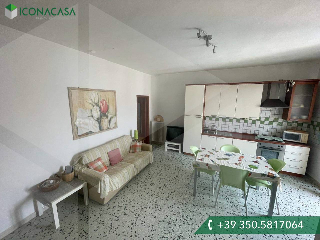 Квартира с 3 комнатами в Вико дель Гаргано, Италия № 20036