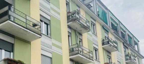 Квартира с 2 комнатами в Монца, Италия № 38136 17