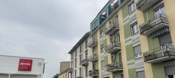 Квартира с 2 комнатами в Монца, Италия № 38136 15