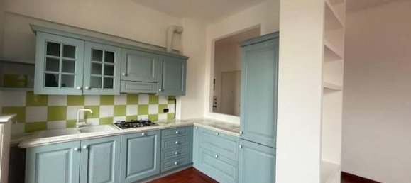 Квартира с 2 комнатами в Монца, Италия № 38136 2