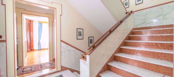 25 rooms Villa in Marsciano, Italy No. 230422 3