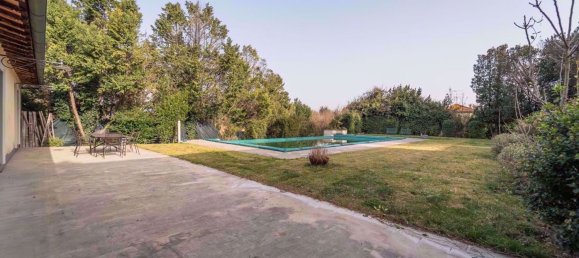 25 rooms Villa in Marsciano, Italy No. 230422 20