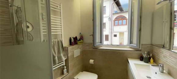 Apartamento de 2 dormitorios en Orino, Italy No. 359544 8
