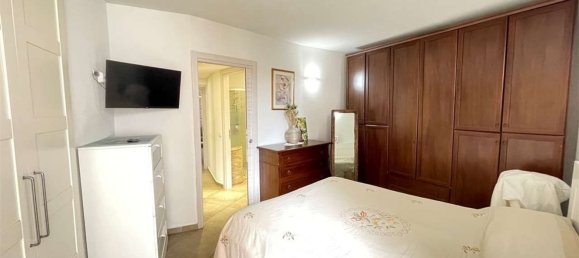 Apartamento de 2 dormitorios en Orino, Italy No. 359544 7