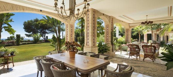 7 bedrooms Villa in Marbella, Spain No. 99901 4