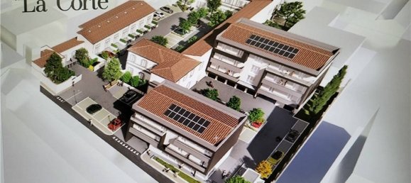 2 bedrooms Apartment in Campi Bisenzio, Italy No. 44983 4