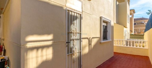 Дом с 3 спальнями в Аликанте, Испания № 188124 18