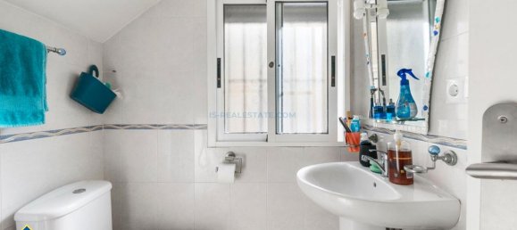 Дом с 3 спальнями в Аликанте, Испания № 188124 30