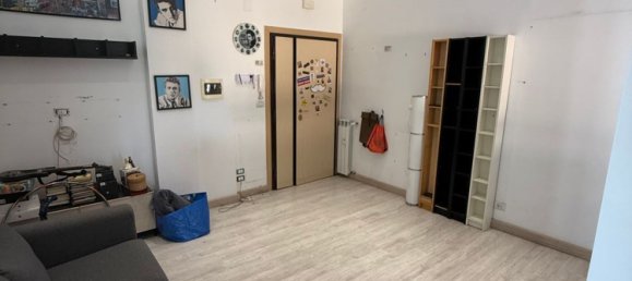 3 rooms Apartment in Rome, Italy No. 280399 2