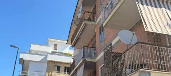 3 rooms Apartment in Rome, Italy No. 280399 8