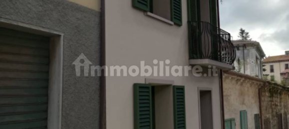 Здание с 2 комнатами в Лурас, Италия № 250989 2