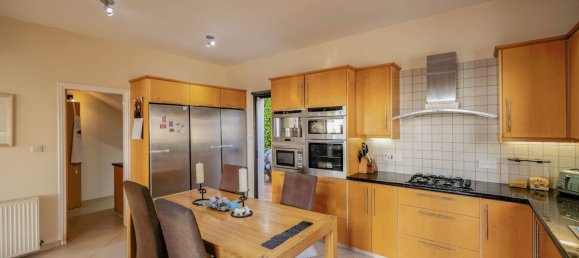 3 bedrooms Villa in Tala, Cyprus No. 23138 8