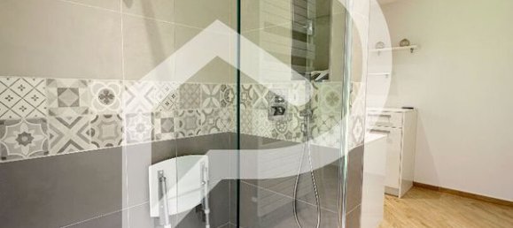 5 bedrooms House in La Vendue-Mignot, France No. 64679 6