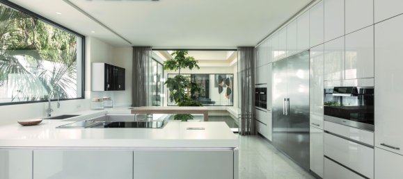 6 bedrooms Villa in Benahavis, Spain No. 610 21